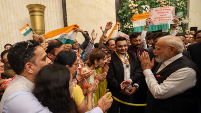 ‘Vande Mataram’ in China: PM Modi gets warm welcome in Tianjin; red carpet, slogans and sitar mark his arrival | India News