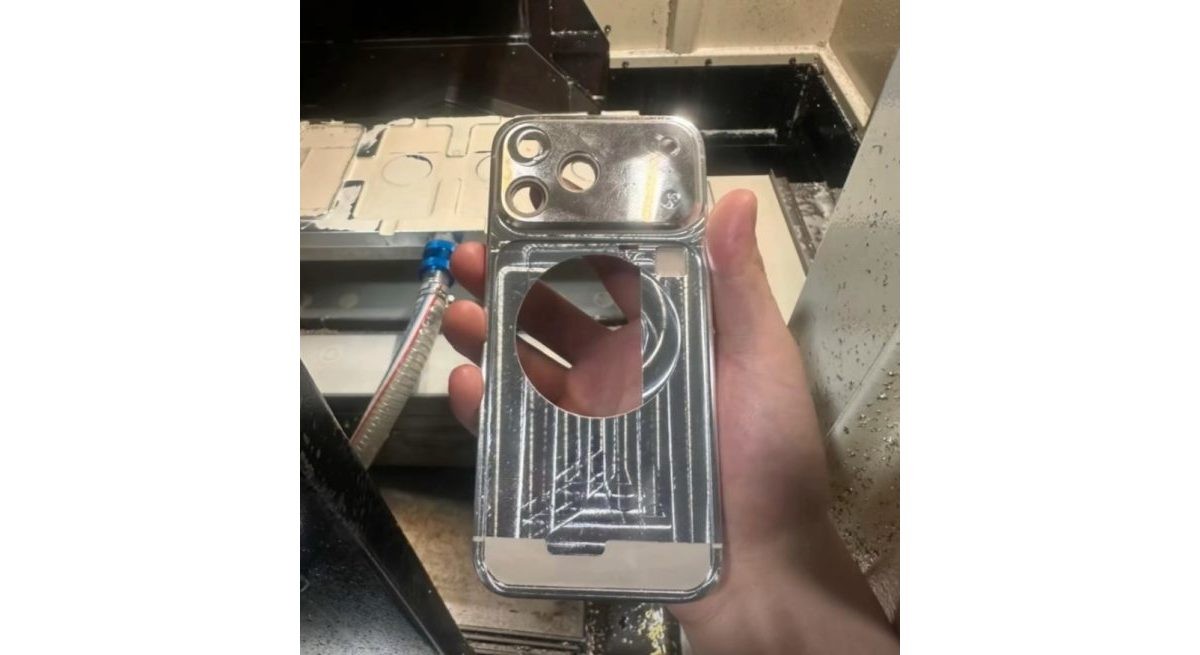 iPhone 17 Pro to have repositioned antennas