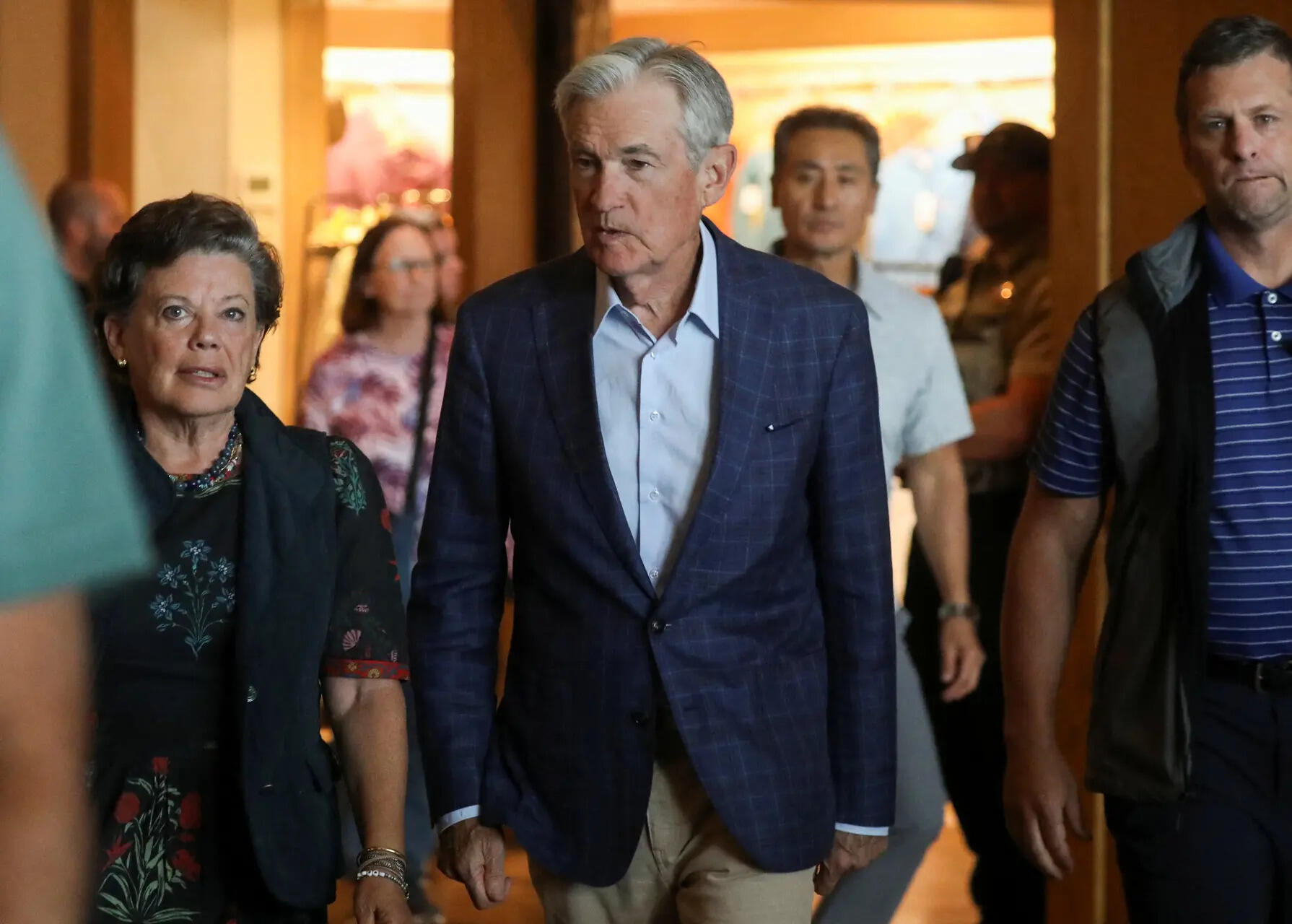 Powell Walks a Tightrope – Powell’s Jackson Hole Test: Balancing inflation, jobs & market jitters