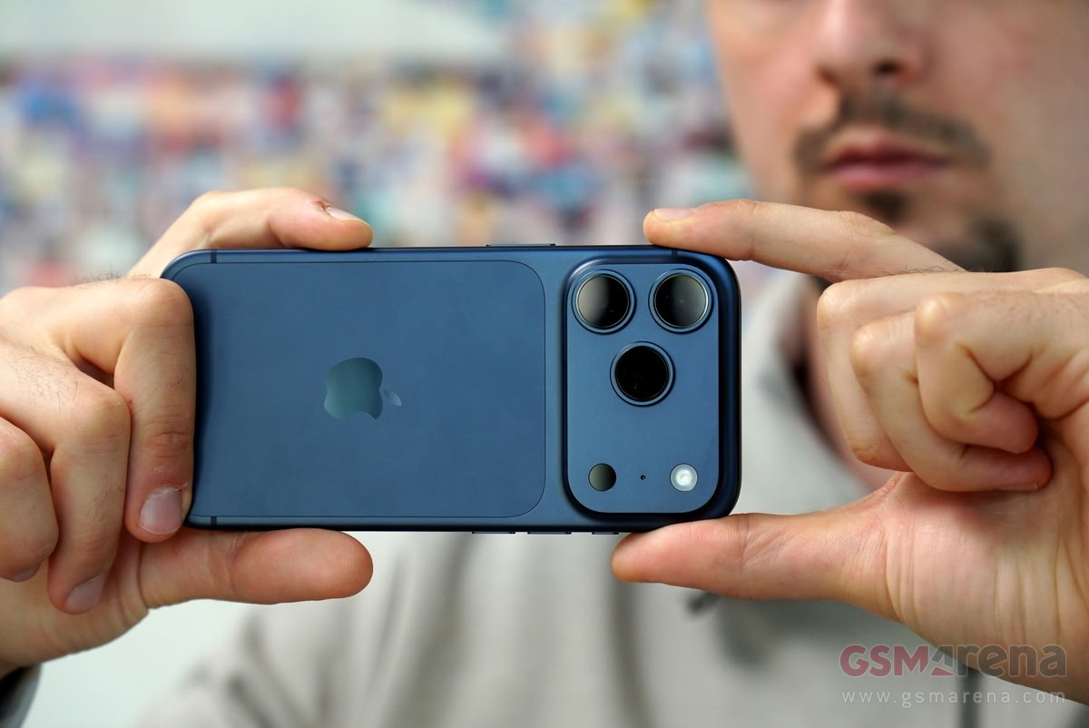 Apple iPhone 17 Pro in for review