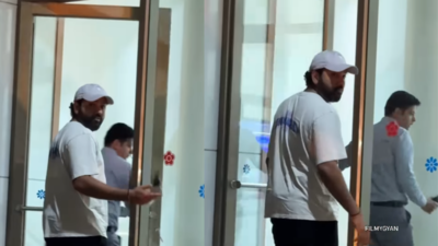 Rohit Sharma spotted at hospital late night, leaves fans worried – Watch | Cricket News