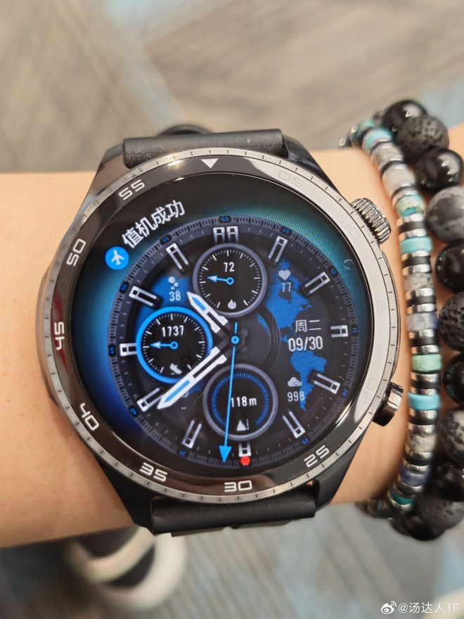 Honor Watch 5 Pro photo shared by exec, demonstrating the check-in reminder feature