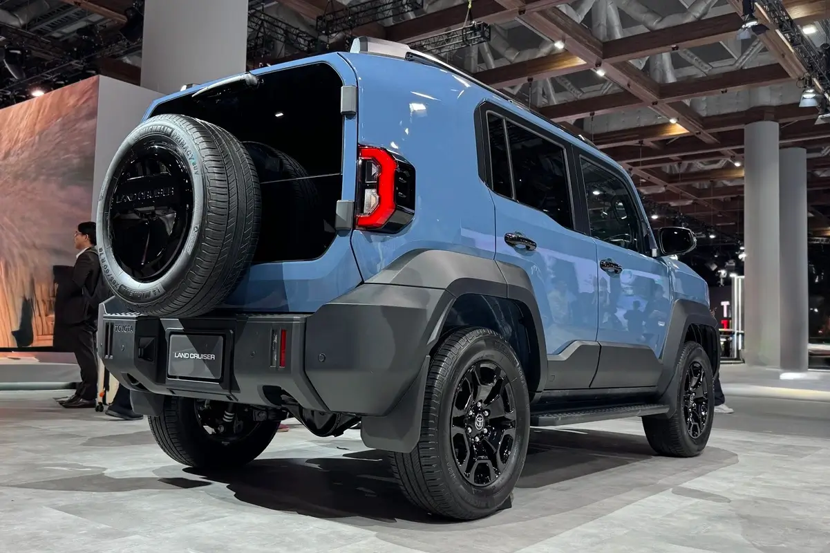 New Toyota FJ Cruiser Unveiled: Launch Timeline, Specs, Features