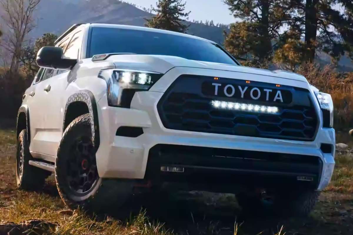 Toyota Confirms 15 New Cars, SUVs & Budget Pickup For India