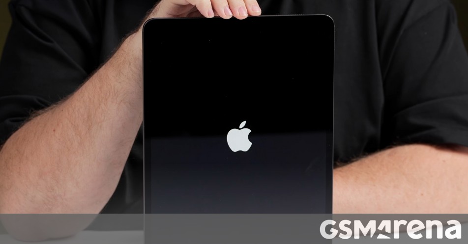 Next generation M5 powered iPad Pro 13 stars in unboxing video, gets compared to its predecessor