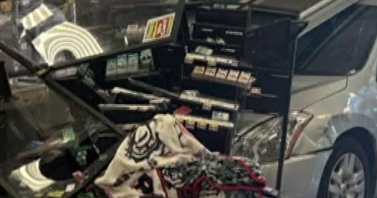 Driver slams into Kroger store injuring four in Georgia