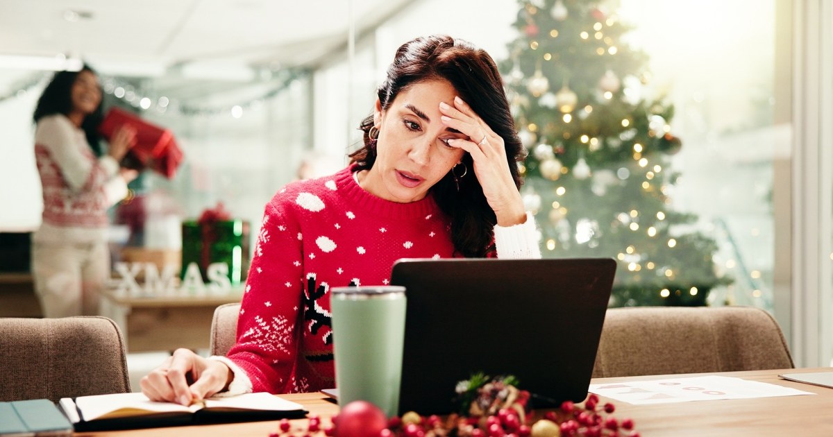 Find Calm in the Holiday Chaos With These Stress-Prevention Tips
