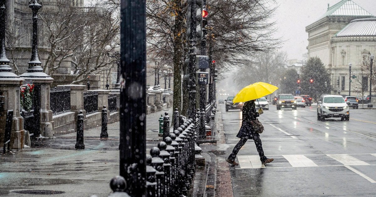 Winter storm brings heavy snow and dangerous cold to West and Midwest as 19 million face alerts