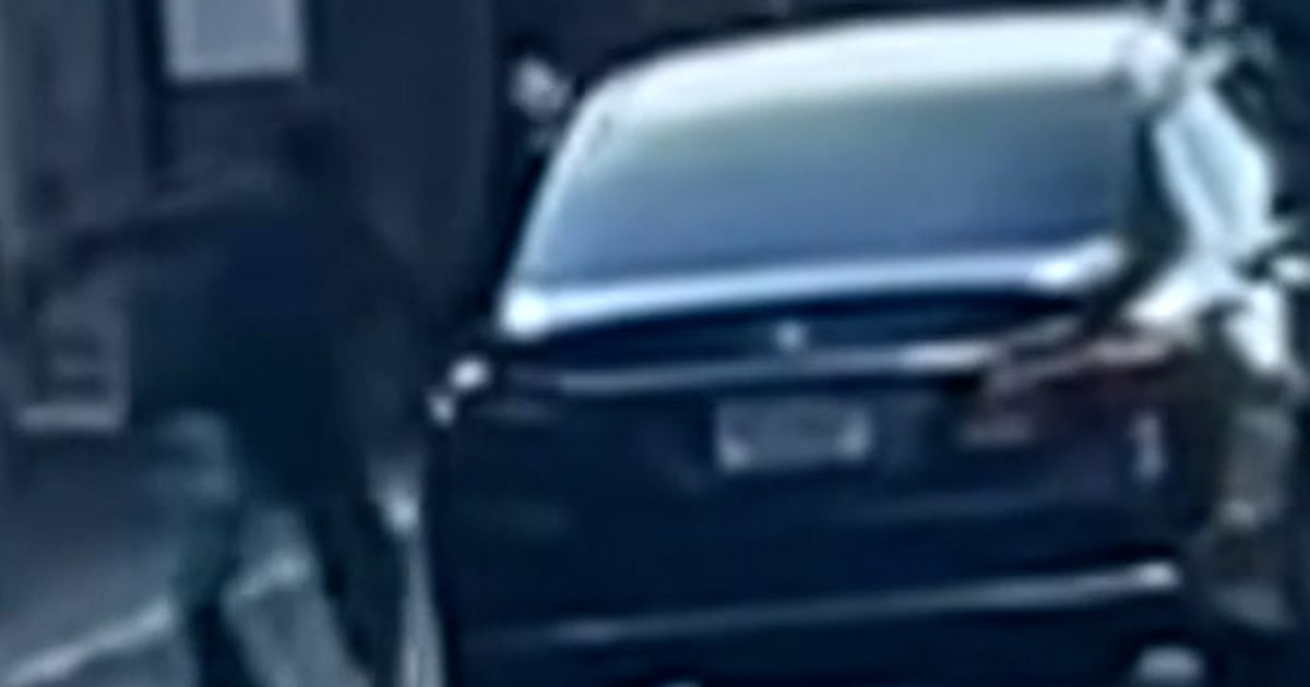 Man accused of towing car with four-year-old inside