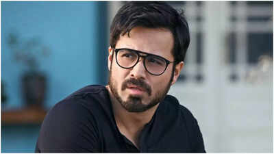 ‘Taskaree’ actor Emraan Hashmi’s flight fails to land in Ahmedabad, heads to Jaipur – Reports | Hindi Movie News