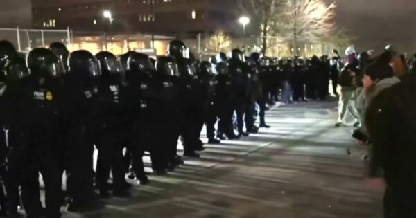 National Guard mobilized amid Minneapolis clashes