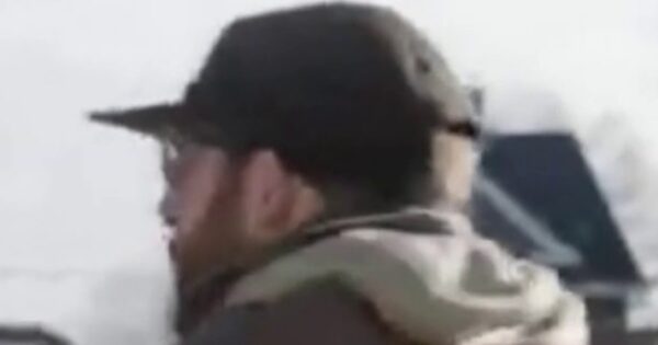Pretti seen with federal agents days before shooting
