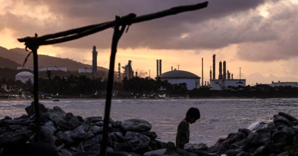 Trump says U.S. may reimburse oil companies if they rebuild Venezuela’s infrastructure