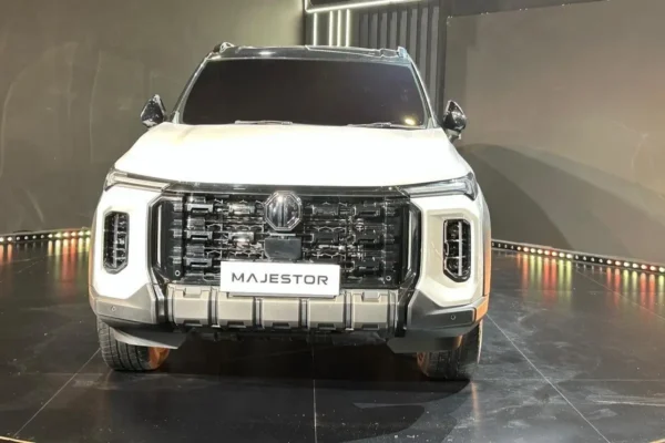 MG Majestor Teased Ahead of Launch – India’s 1st D+ SUV