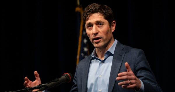 Mayor Frey discusses federal plans to draw down presence in Minneapolis