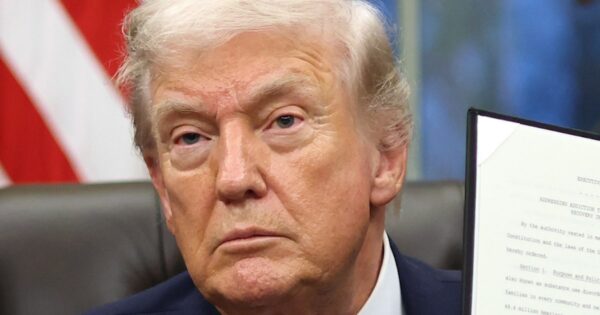 Trump signs order to address drug addictions
