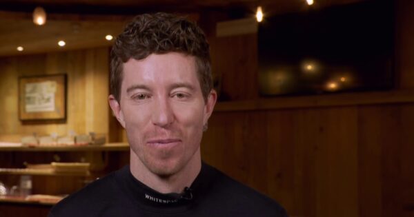 Shaun White says Olympic snowboarder Chloe Kim is ‘setting the bar high’