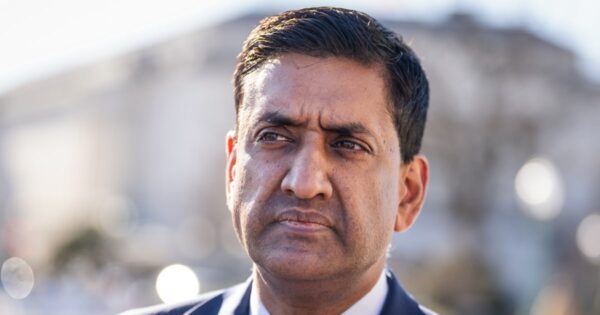 Rep. Ro Khanna says he’s a ‘firm no’ on reopening the federal government amid ICE funding dispute
