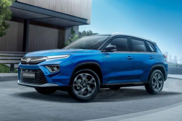 Maruti & Toyota 7-Seater SUVs To Rival XUV 7XO & Safari