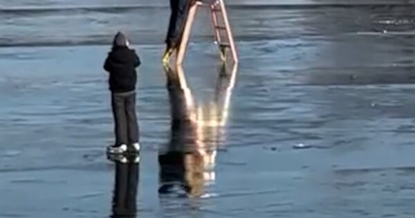 Man appears to ‘sail’ on frozen Potomac River