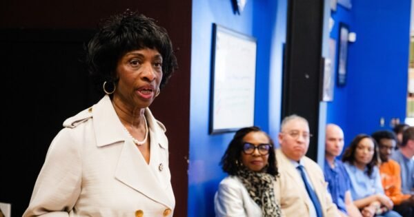 Incumbents under pressure as House members face restless voters in primaries