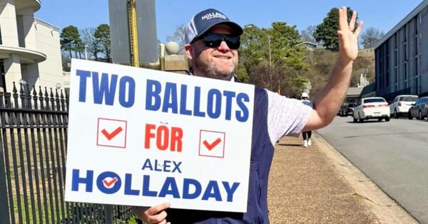 Democrats have flipped 9 seats in state legislative special elections under Trump while Republicans are at 0