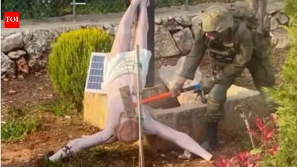 Lebanon: ‘Offends our religious feelings’: Image of IDF soldier striking Jesus statue in Lebanon sparks outrage