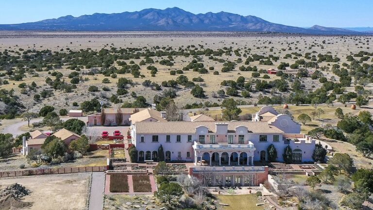 New Search for Answers at Jeffrey Epstein’s New Mexico Ranch