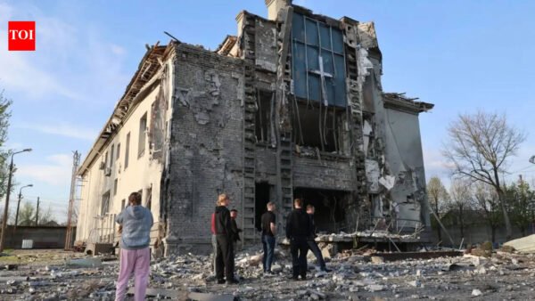 Escalating Violence: Three Killed in Recent Russian-Ukrainian Strikes | World News