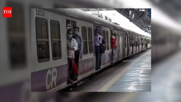 Mumbai harbour Line megablock today; no disruption on main line | Mumbai News