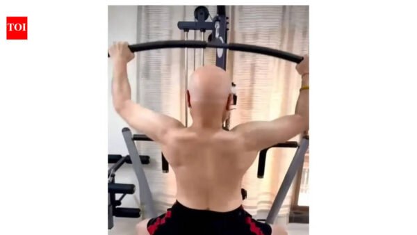 Anupam Kher drops inspiring fitness video, says working out ‘centres my mind’ | Hindi Movie News