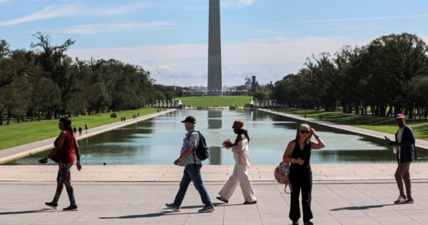 Trump says he’ll renovate ‘filthy’ reflecting pool on National Mall