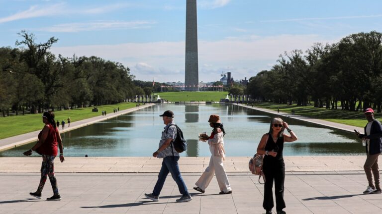 Trump says he’ll renovate ‘filthy’ reflecting pool on National Mall