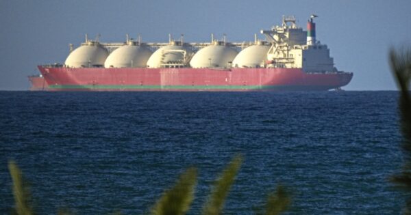 Strait of Hormuz traffic slow despite ceasefire and design flaw raises re-entry risk for Artemis II: Morning Rundown