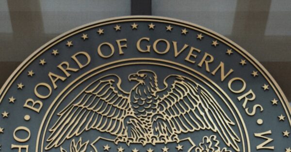 Fed keeps interest rates steady