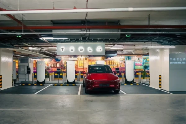 Tesla Opens 1st Mall Supercharger in India with V4 Fast Charging