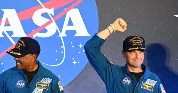 Artemis II astronauts greeted with applause in Houston