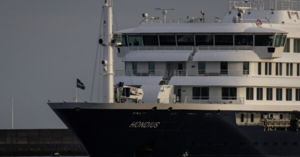 Officials give update after Americans aboard hontavirus-hit cruise hit return to U.S.