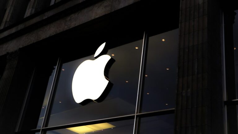 Apple’s new hardware chief orders another reshuffle to speed up product development