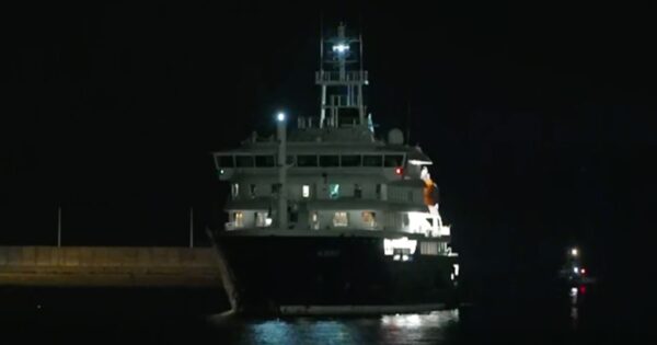 Hantavirus-stricken cruise ship arrives in Tenerife