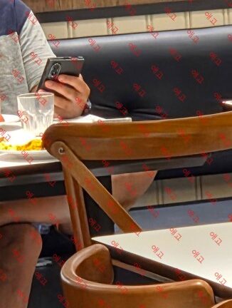 Samsung’s Galaxy Z Fold8 wide foldable spotted in the wild