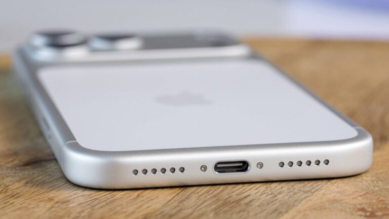iPhone 18 Pro Max dimensions tipped