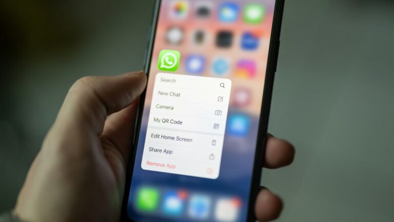 European Commission forces Meta to accept third-party chatbots in WhatsApp for free