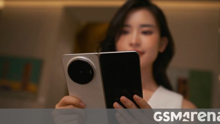 vivo X Fold6’s latest video teaser reveals its color options