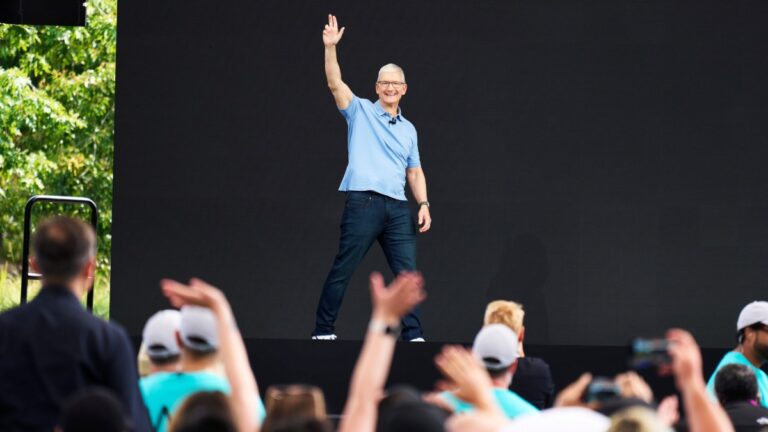 Apple reportedly considering price hikes as memory prices surge
