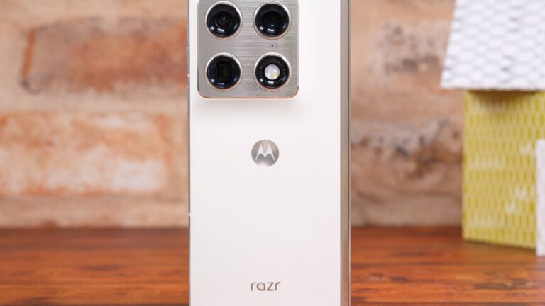 Motorola Razr Fold review – GSMArena.com tests
