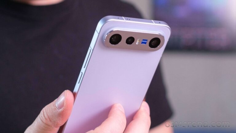vivo X300e key specs surface, expected with SD8 Gen 5 SoC and a huge battery