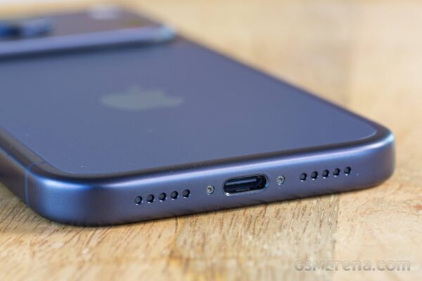 iPhone 18 Pro to be thicker than its predecessor
