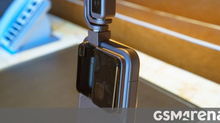 Honor Robot Phone makes an unexpected appearance at the World Cup final