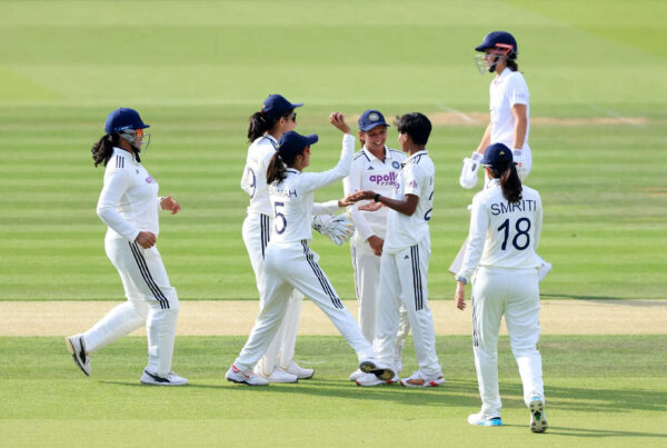 England Women 25/1 in 11.1 Overs